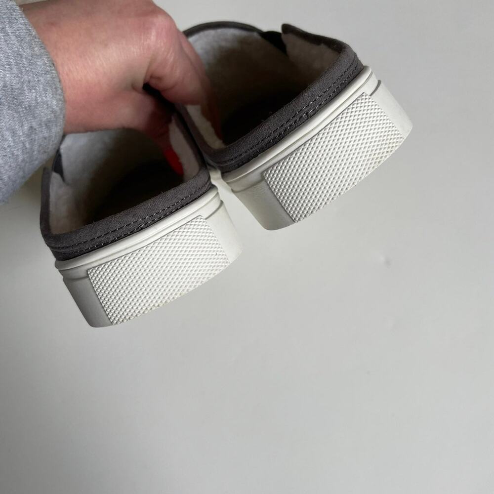 Steve Madden Grey Faux Suede Fleece Lined Slip On Zima Sneaker - Picture 4 of 7